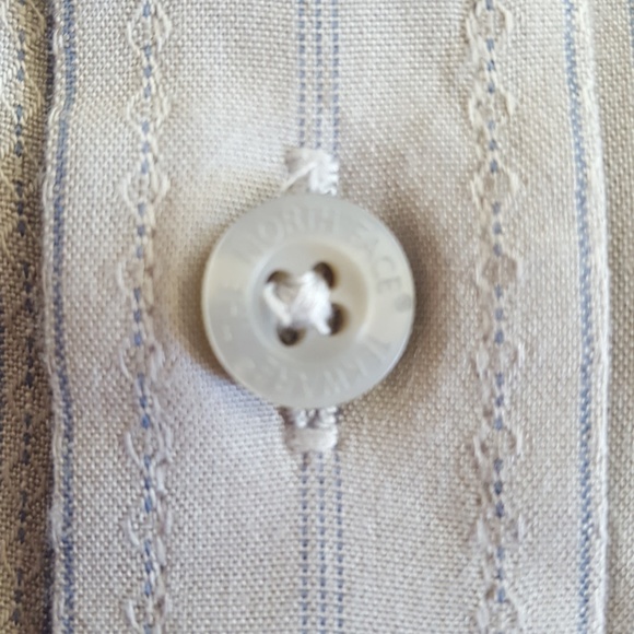 《 North Face 》 Performance Button Down - Picture 4 of 4